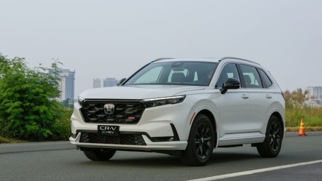 CR-V e:HEV RS - xe hybrid đầu tiên của Honda tại Việt Nam