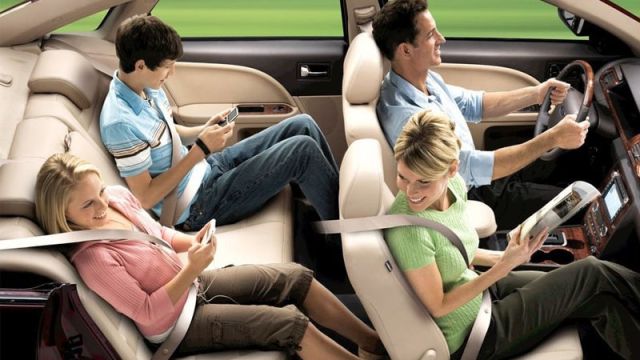 Tìm hiểu vị trí ngồi xe an toàn trên ô tô bạn nên biết