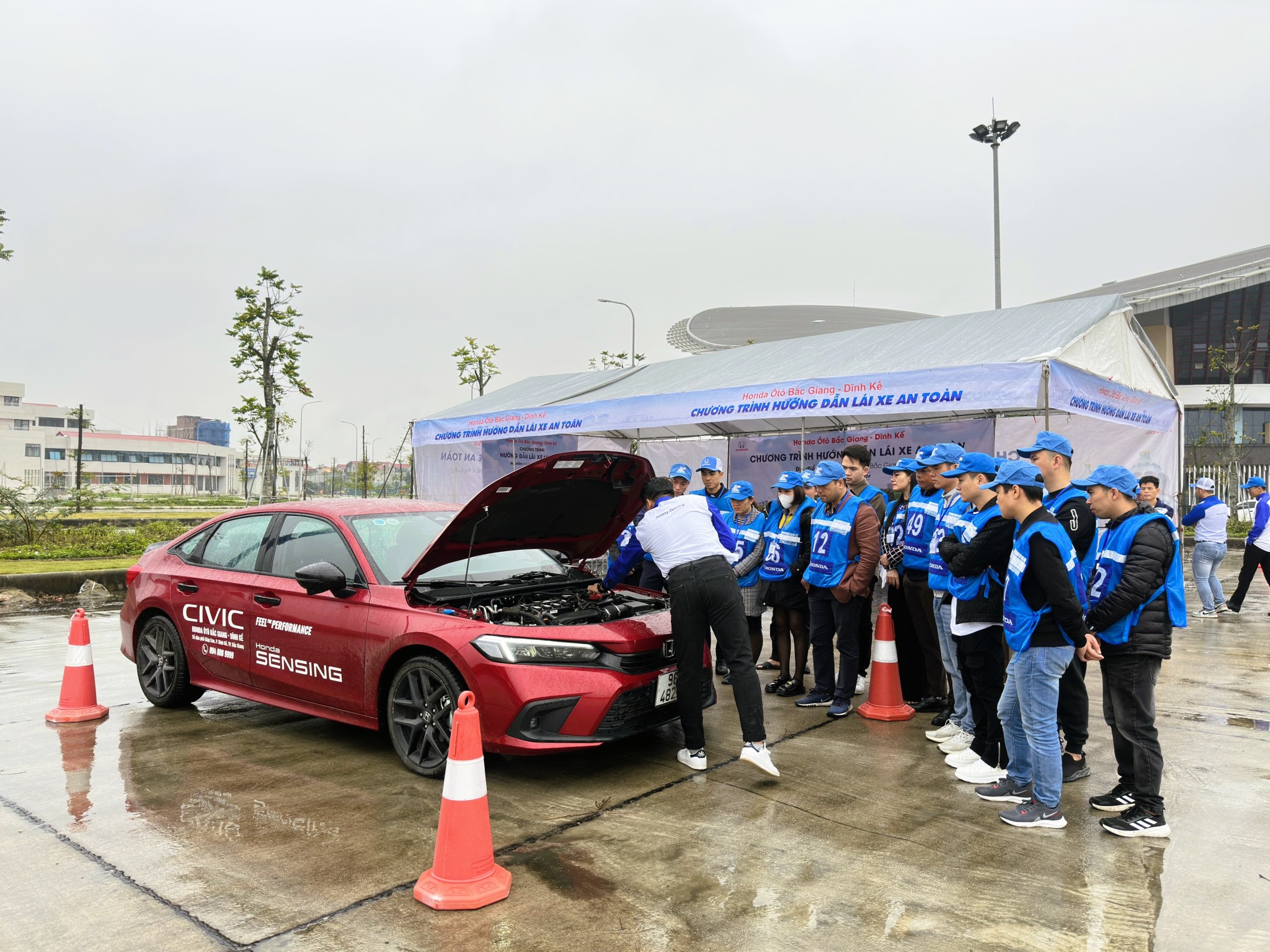 18f5d9f75614fd4aa405