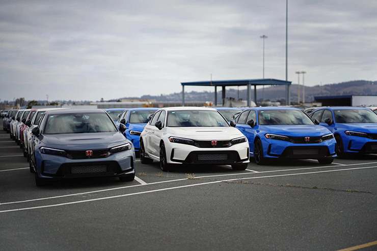 Chi-tiet-cong-doan-lap-rap-Honda-Civic-Type-R-sap-ban-tai-Viet-Nam-3-1666016567-783-width740height494