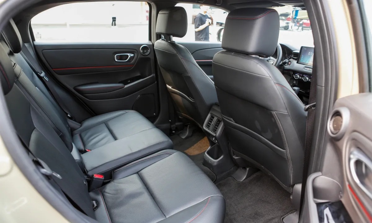 hang-ghe-sau-hrv-2025