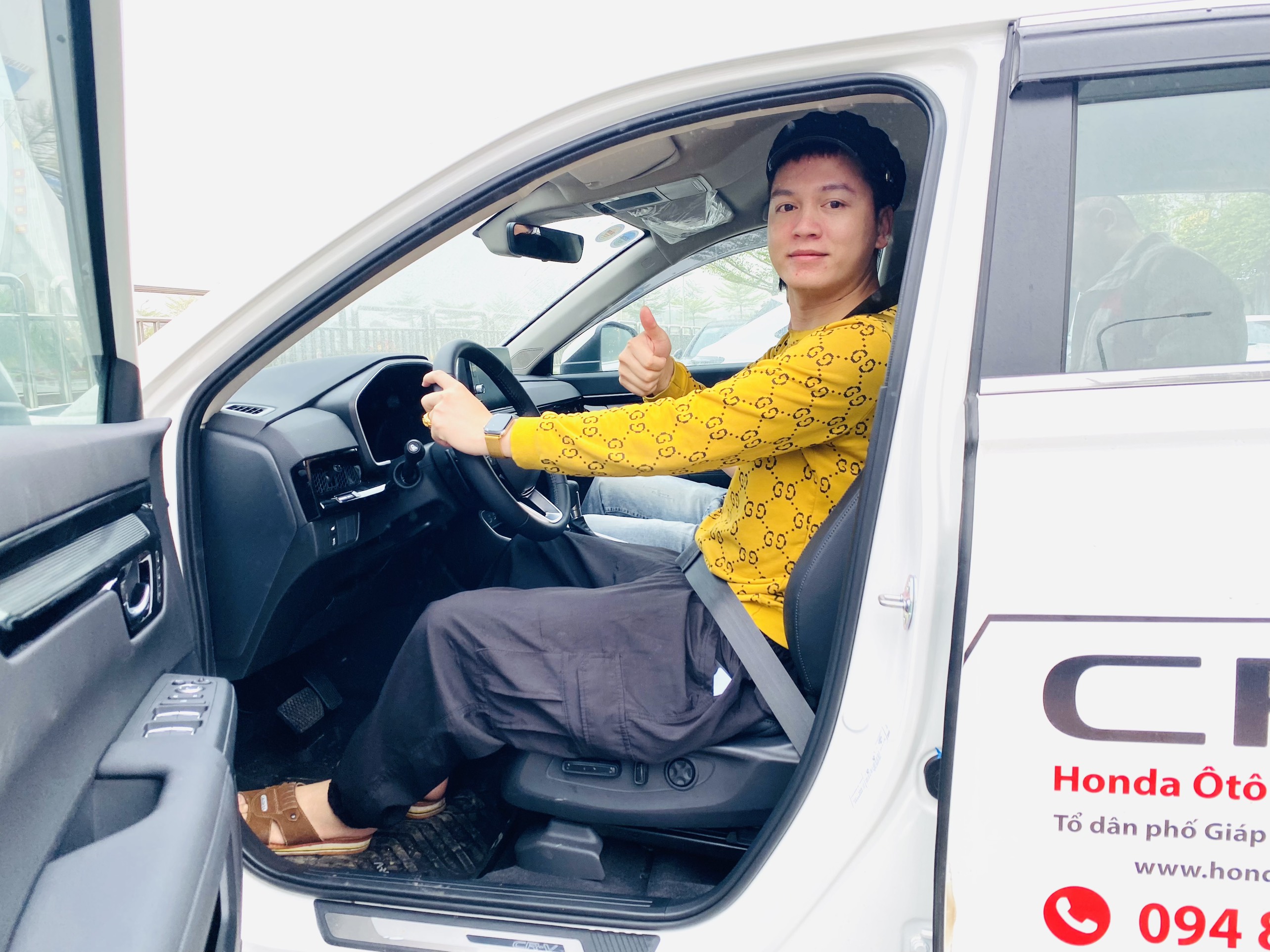 z5276062694668_9e6d528a3374efbd60d4f5cba0c0e3ef